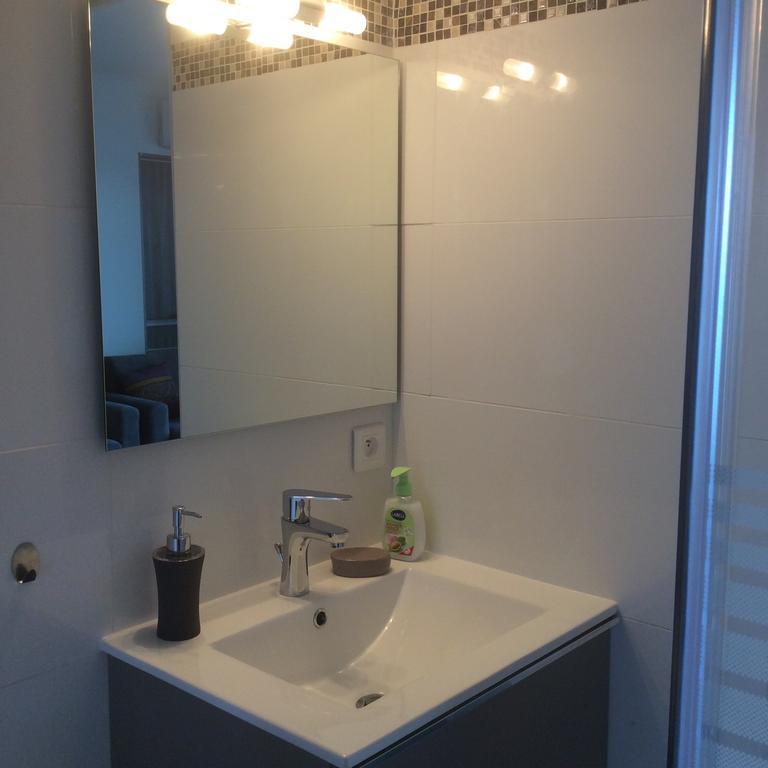 Studio On The Croisette With Sea View Apartment Cannes Luaran gambar