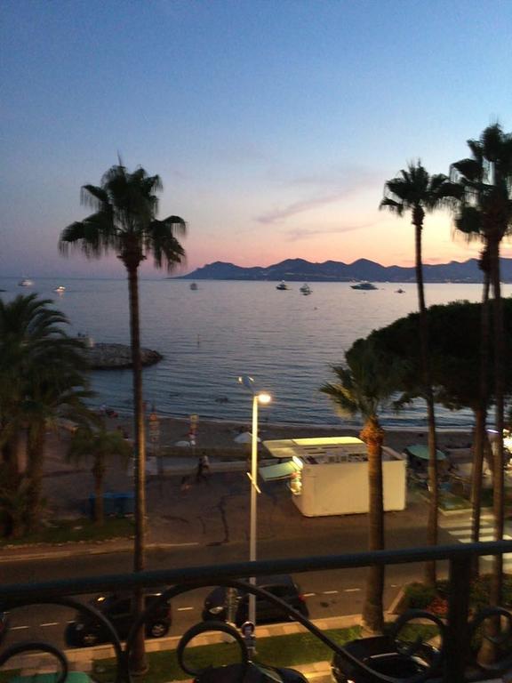 Studio On The Croisette With Sea View Apartment Cannes Luaran gambar