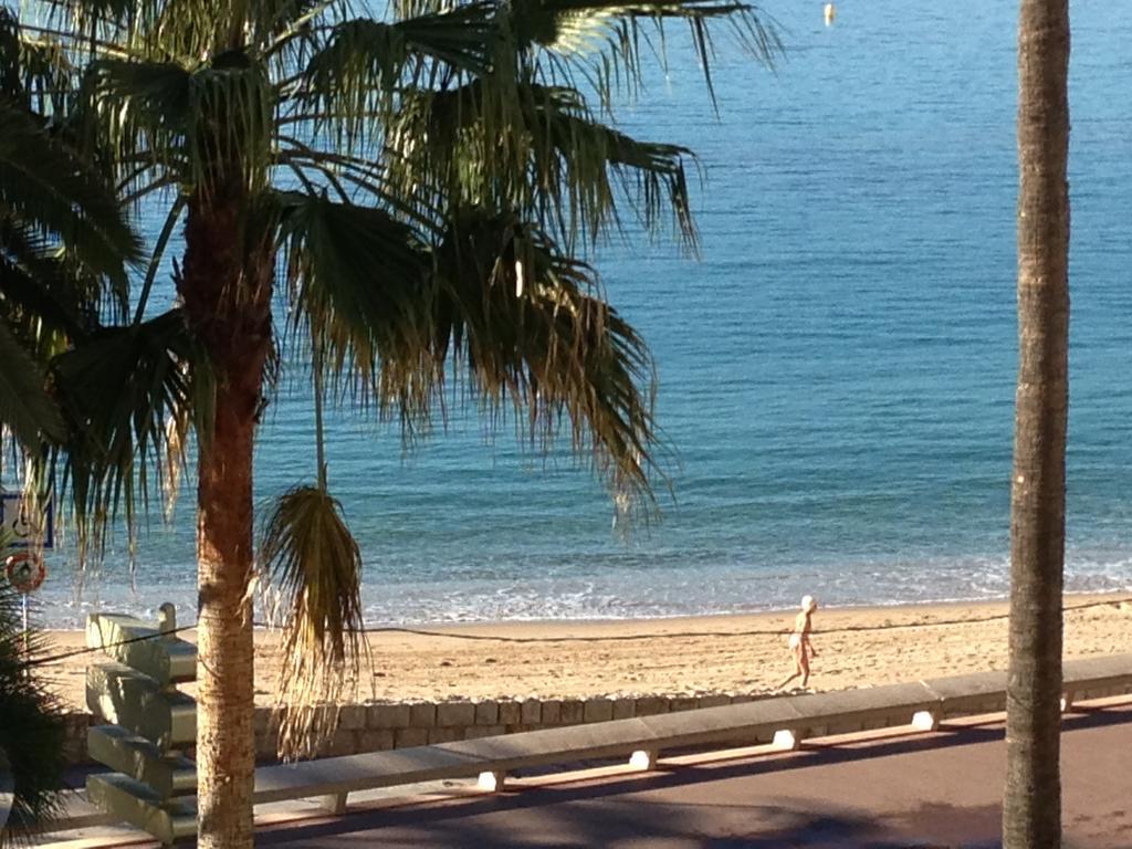 Studio On The Croisette With Sea View Apartment Cannes Luaran gambar